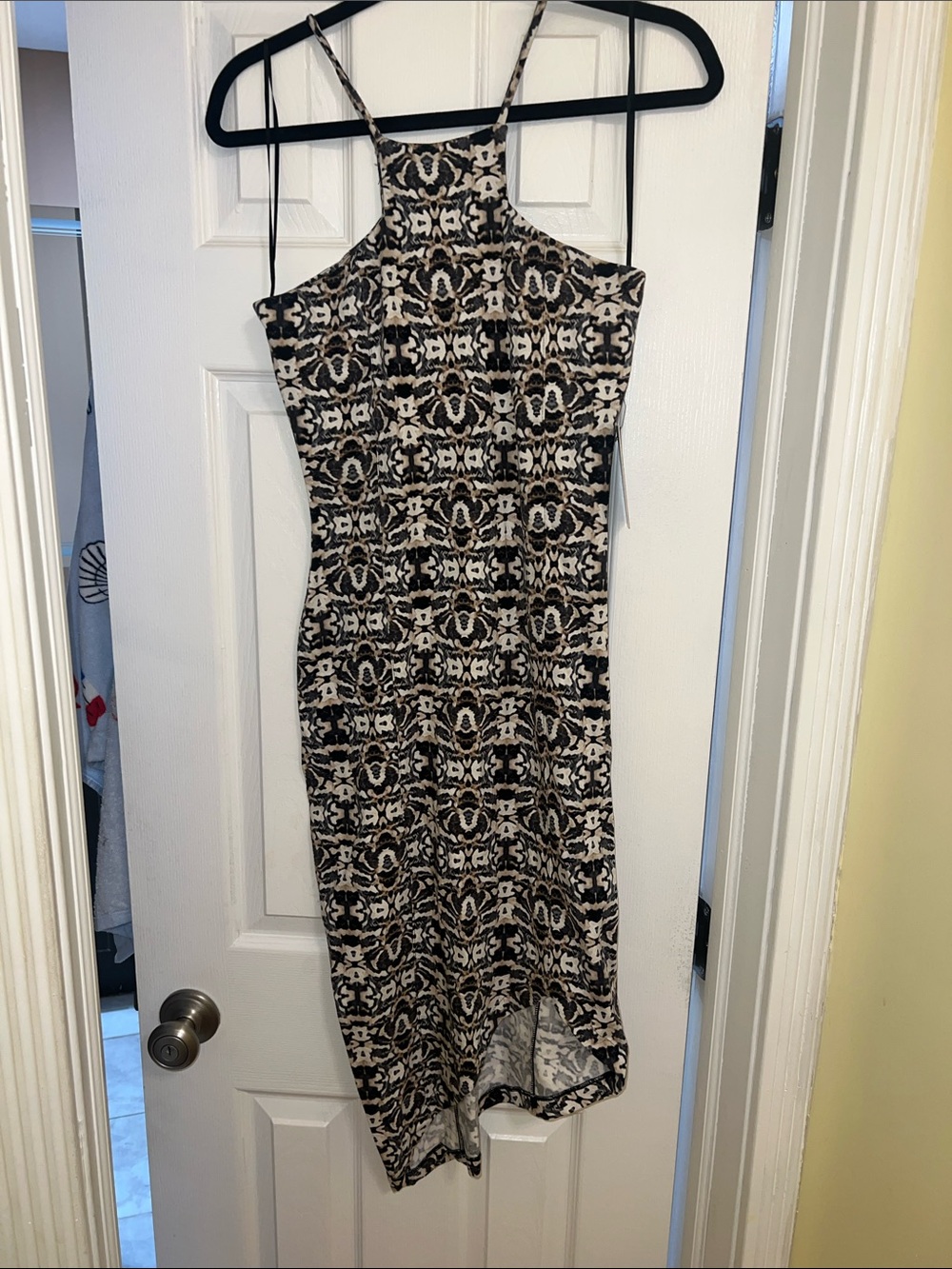 Express Women's Black and Cream Patterned Halter Midi Dress